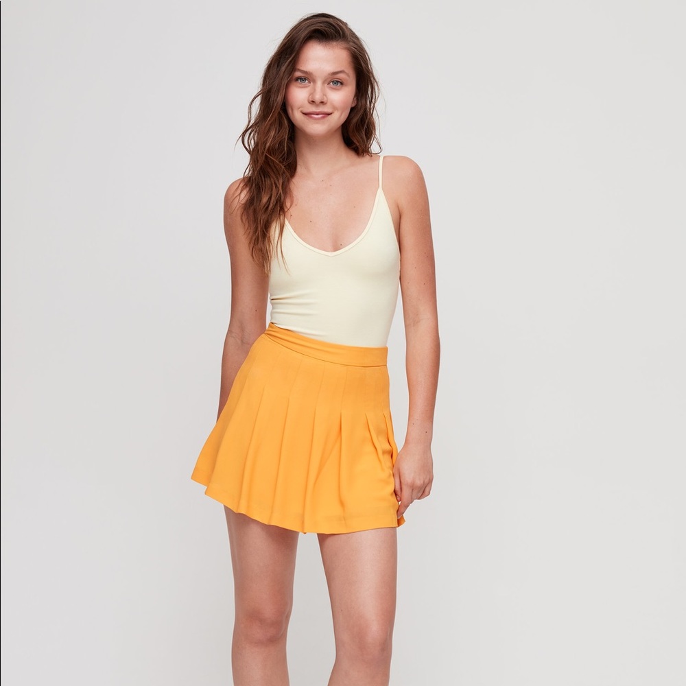 Aritzia Sunday Best Olive skirt